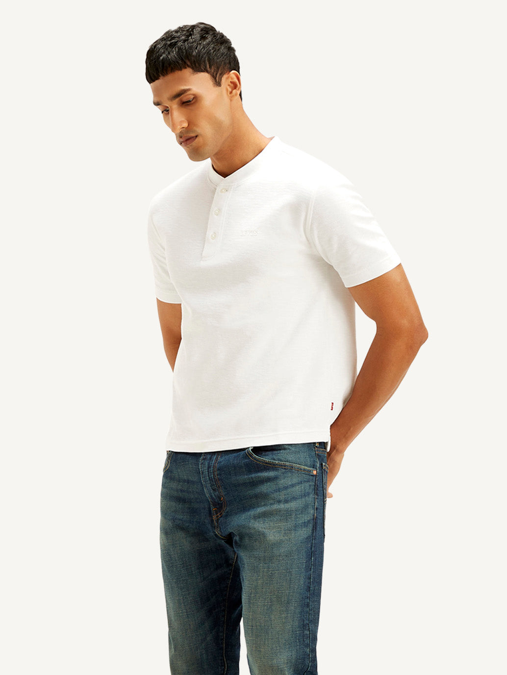 Men's Solid Slim Fit T-shirt