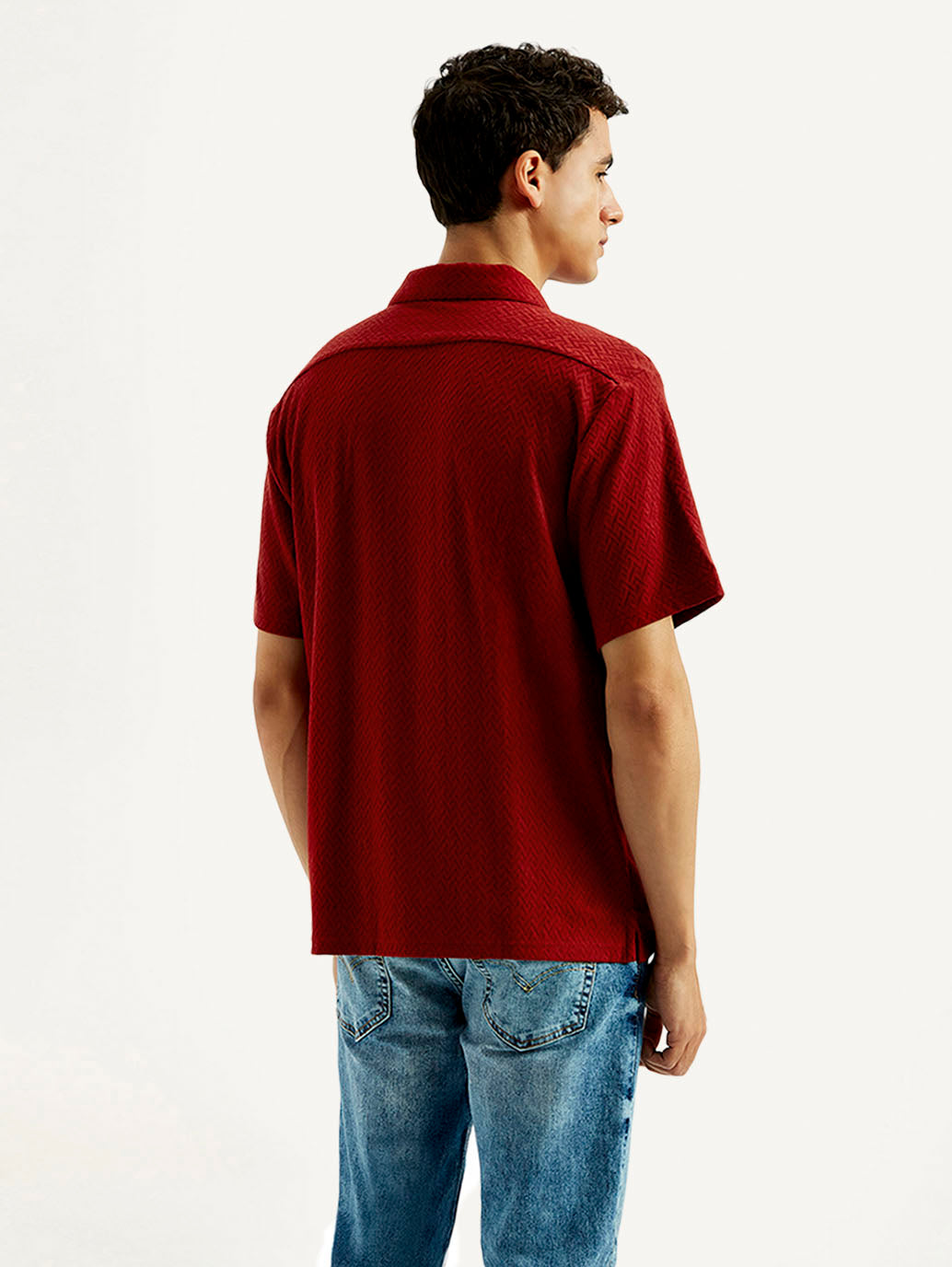 Men's Textured Relaxed Fit Resort Collar Knit Shirt