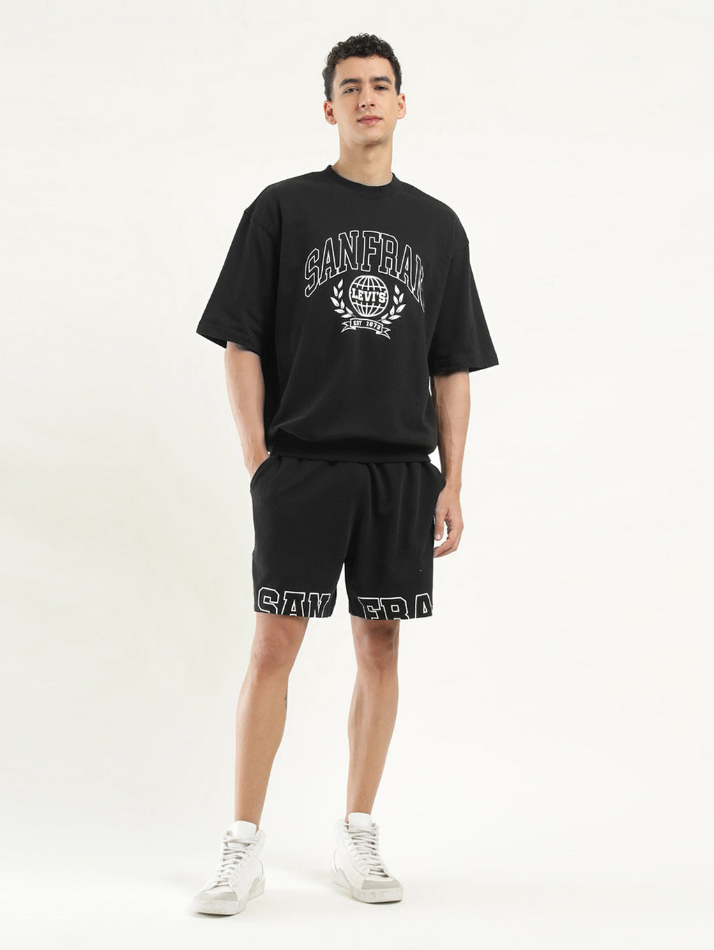 Men's Graphic Black Crew Neck T-shirt