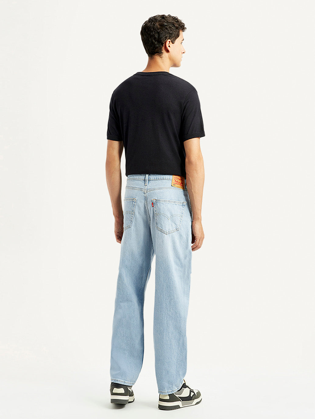 Men's 568 Light Blue Loose Fit Mid Rise Jeans