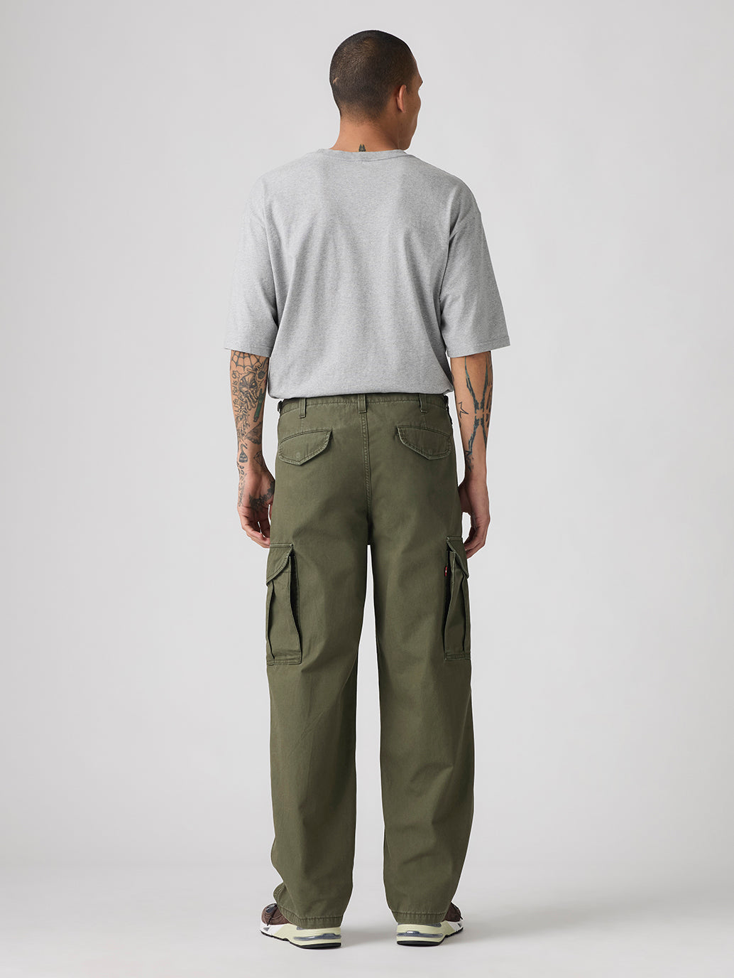 Men's Green Baggy Fit Mid Rise Cargo Trousers