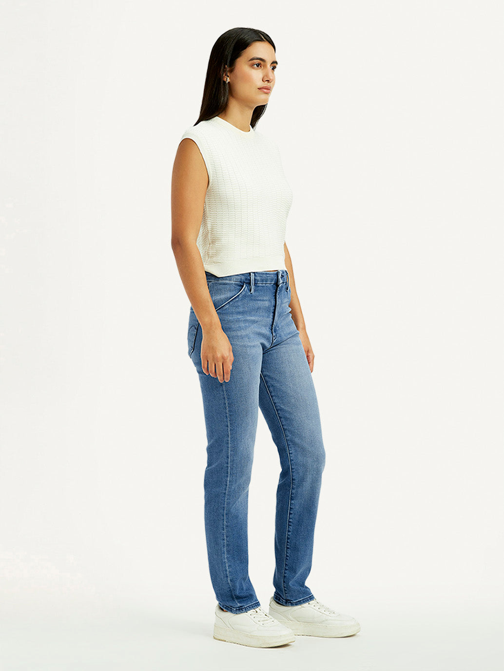 Women's Redloop Light Blue Wedgie Straight Fit Mid Rise Jeans