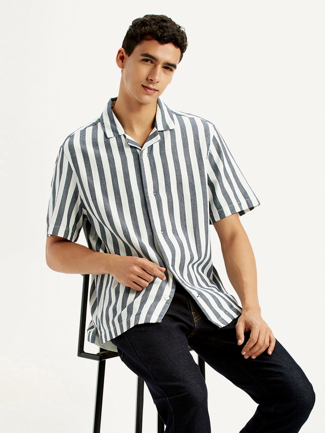 Men's Striped White Relaxed Fit Camp Shirt