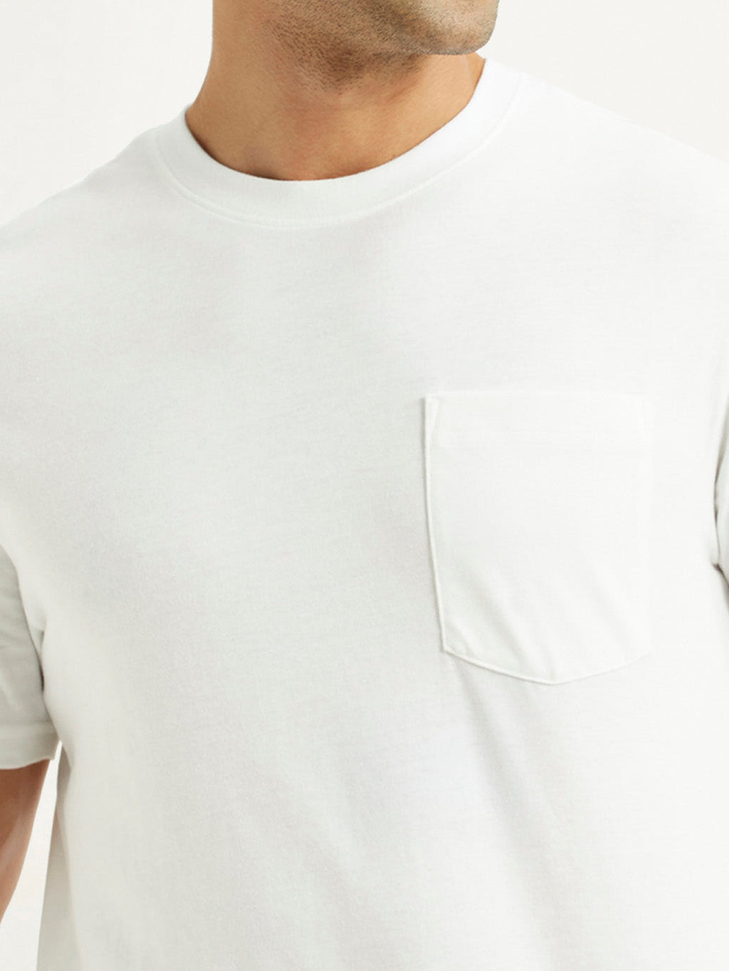 Men's Solid White Slim Fit T-shirt
