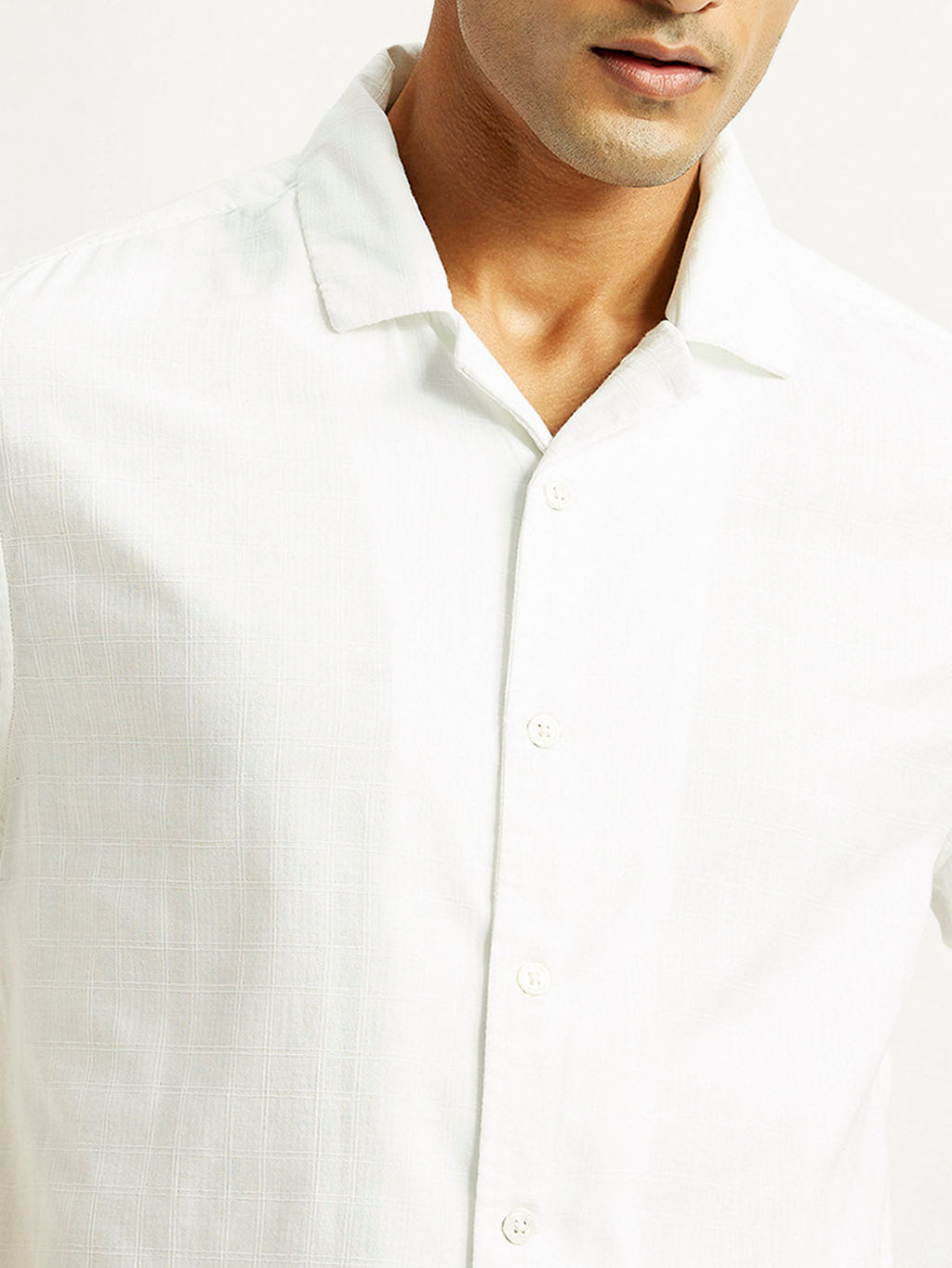 Men's Solid Relaxed Fit Resort Collar Shirt