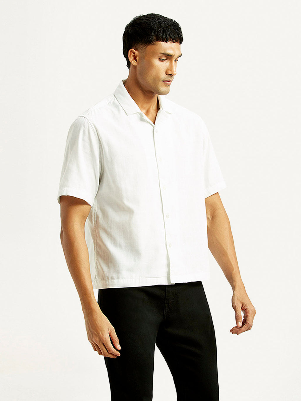 Men's Solid Relaxed Fit Resort Collar Shirt