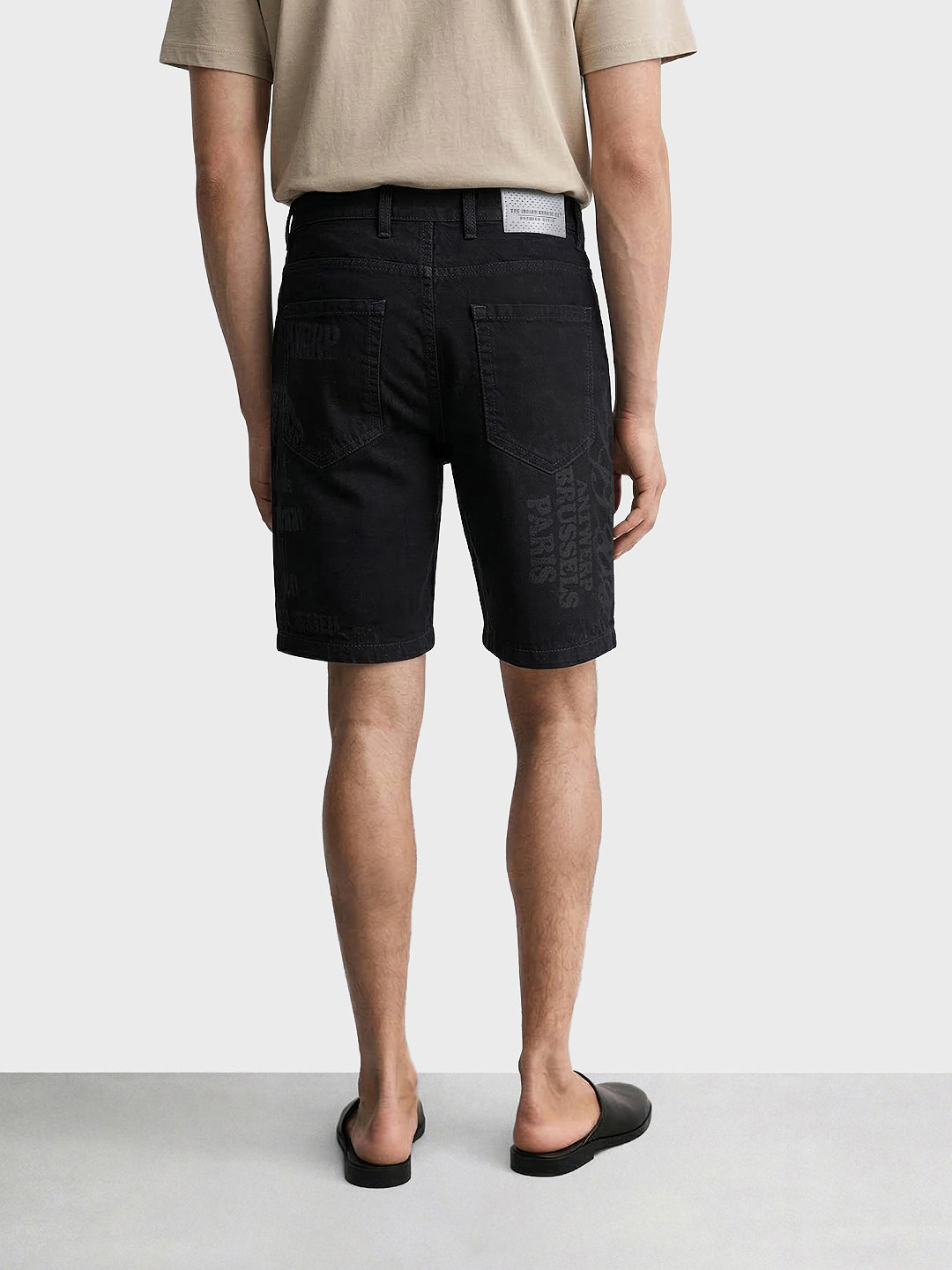 Men's Black Regular Fit Printed Retro Wear Shorts