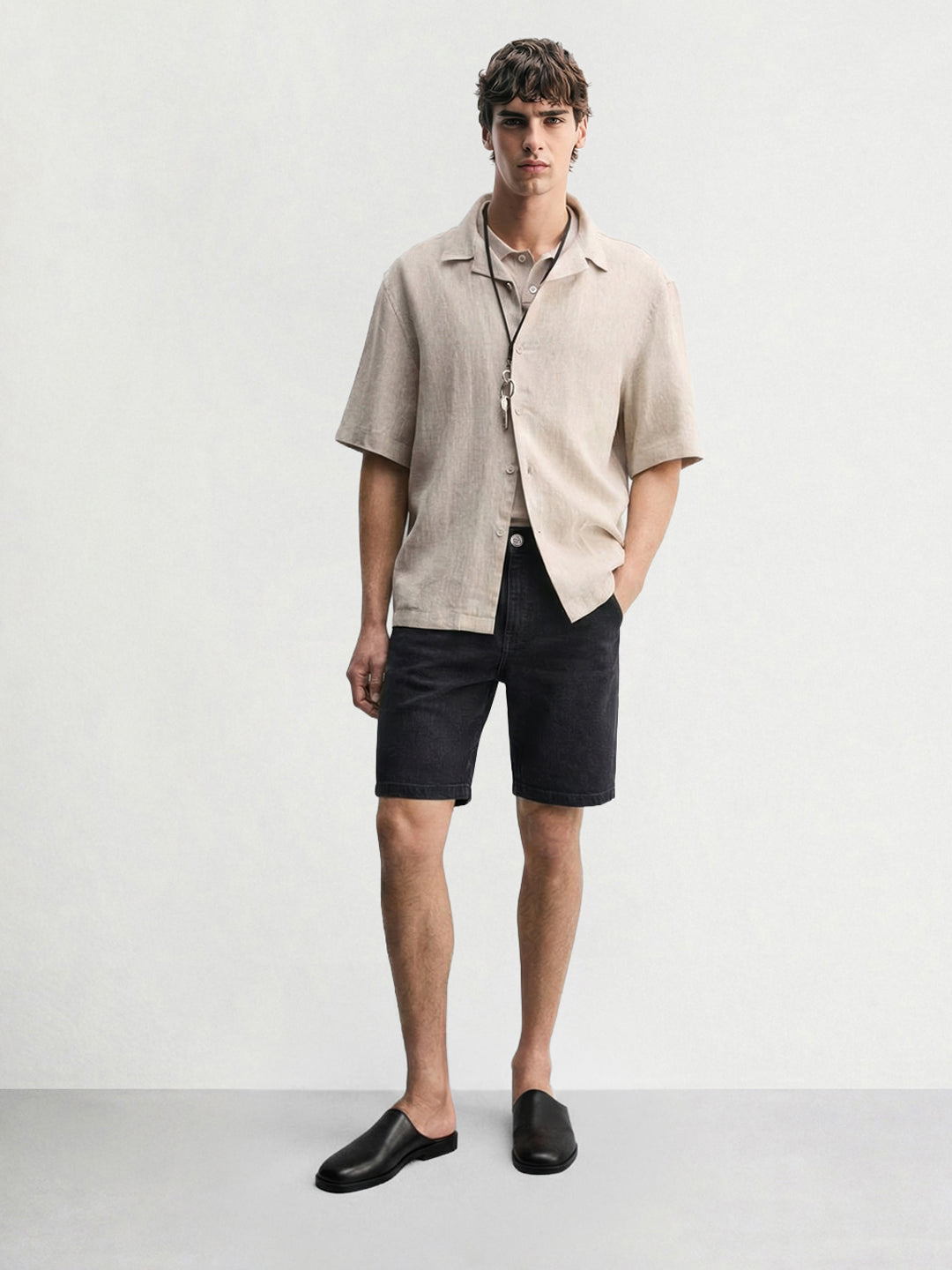 Men's Black Regular Fit Solid Casual Shorts