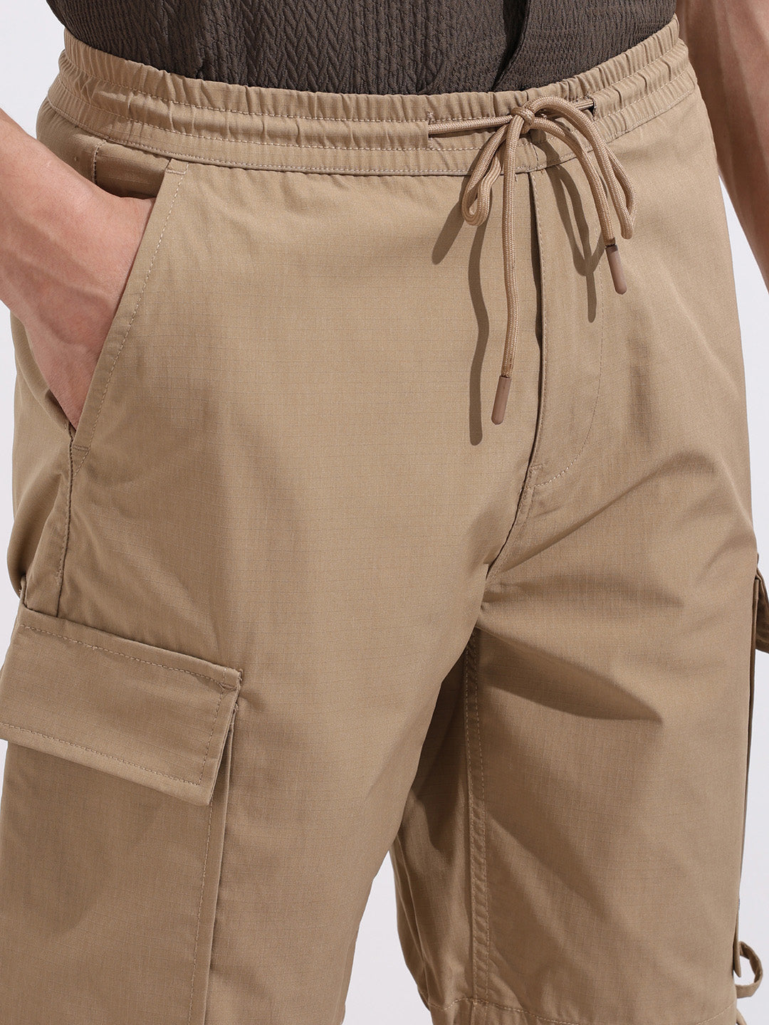 Men's Khaki Relaxed Fit Textured Utility Shorts