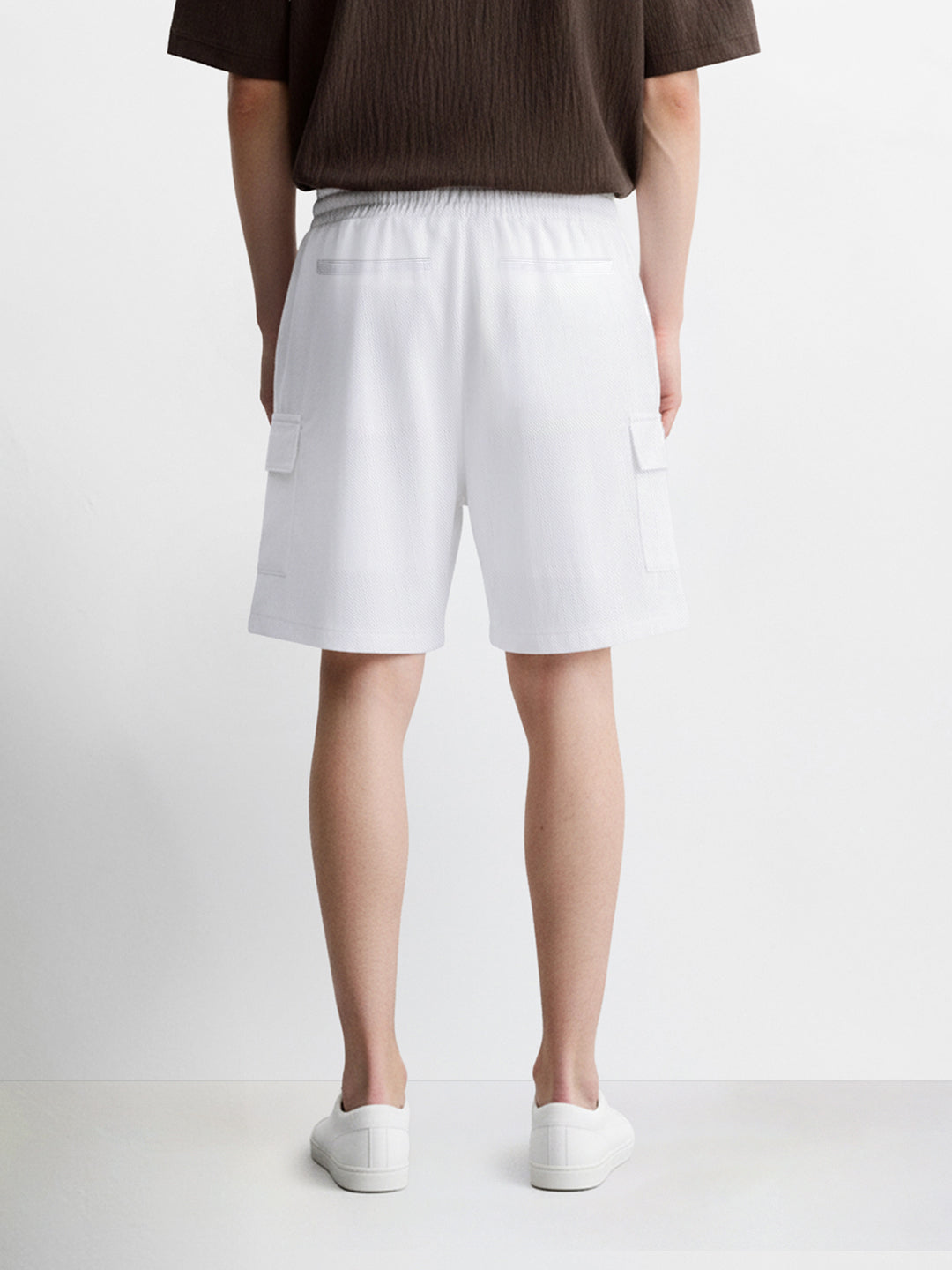 Men's White Relaxed Fit Solid Resort Wear Shorts
