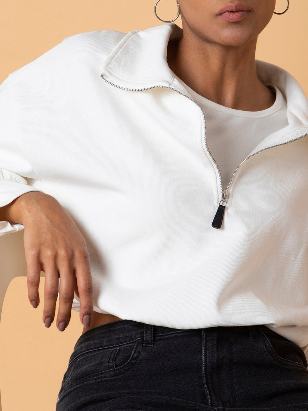 Women's Off White Solid Knits Shirt Collar Top