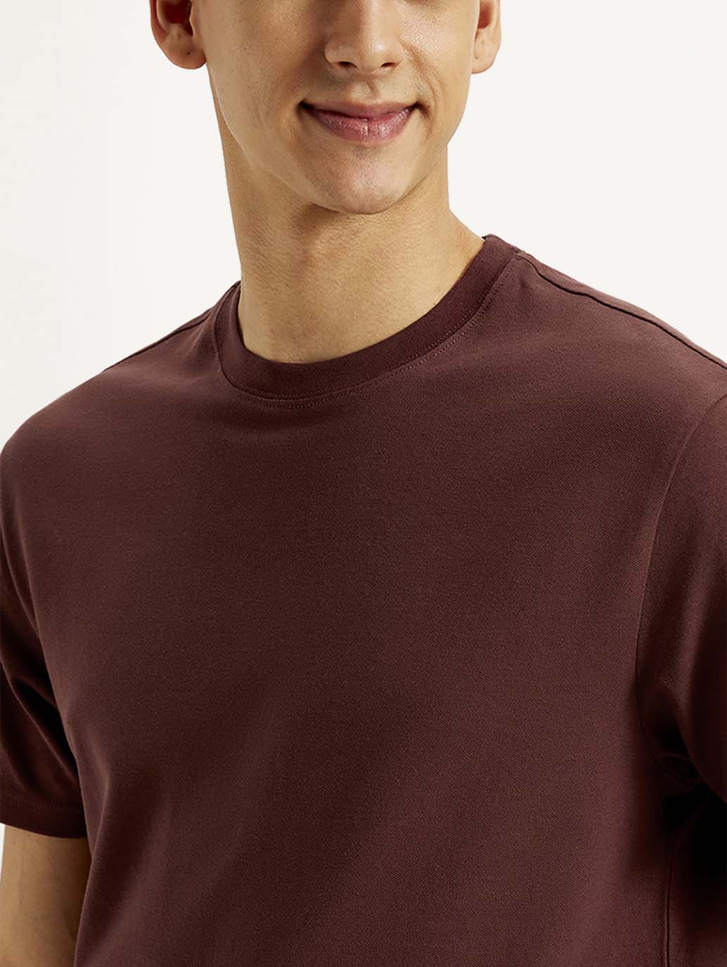 Men's Solid Slim Fit T-shirt