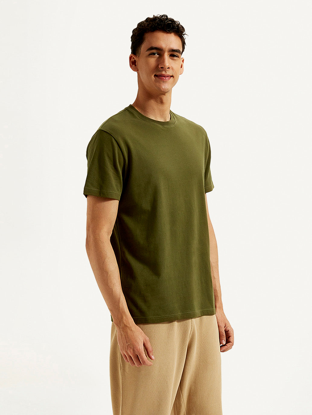 Men's Solid Slim Fit T-shirt