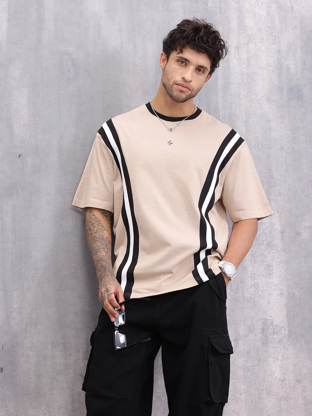 Contrast Cut&Sew Detail Sporty Look Oversized Fit T-shirt | Beige
