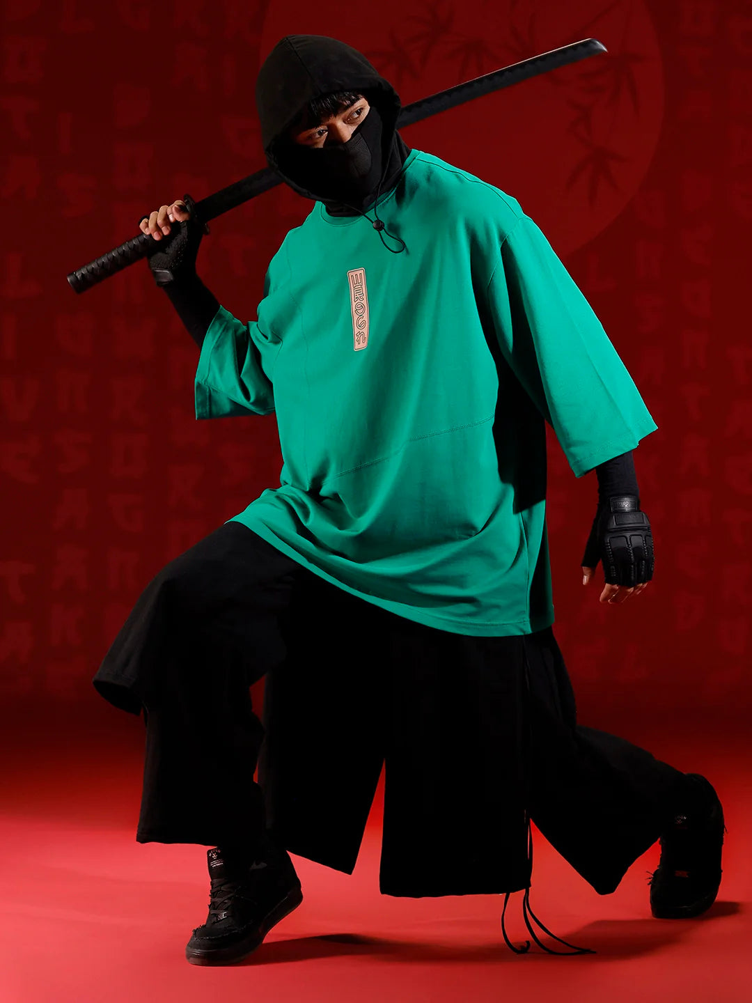 Oversize 3/4 sleeve tshirt with vertical label print detail | Green