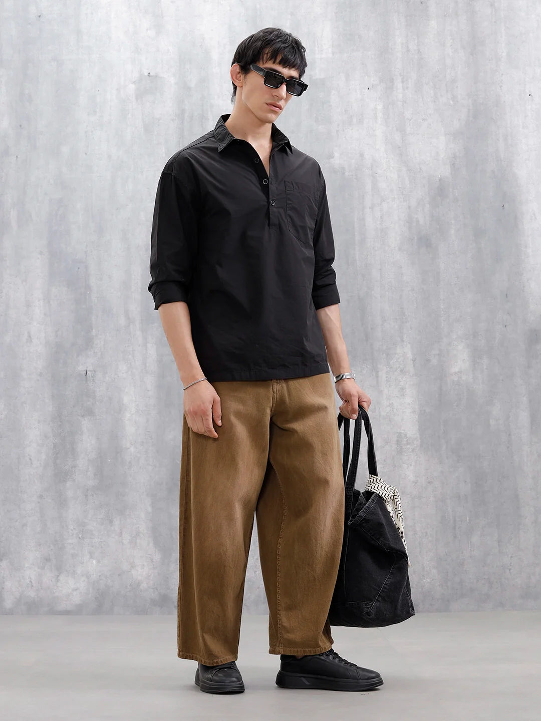 Men's Solid Causal Oversized Fit Shirt | Black