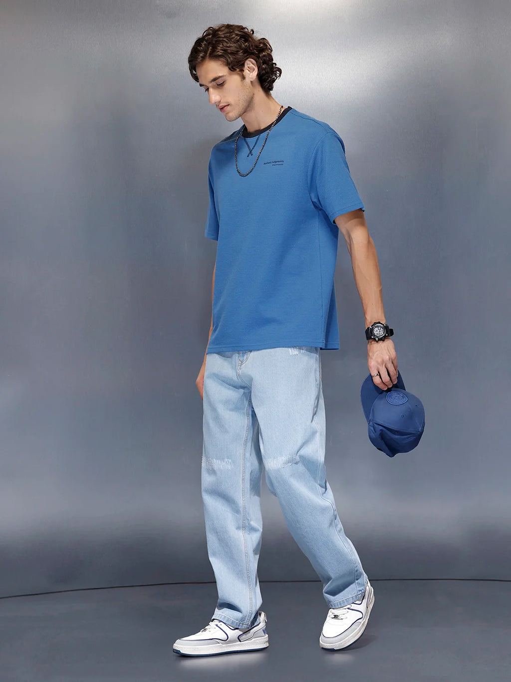 Men’s minimal oversized T-shirt with contrast neck | Blue