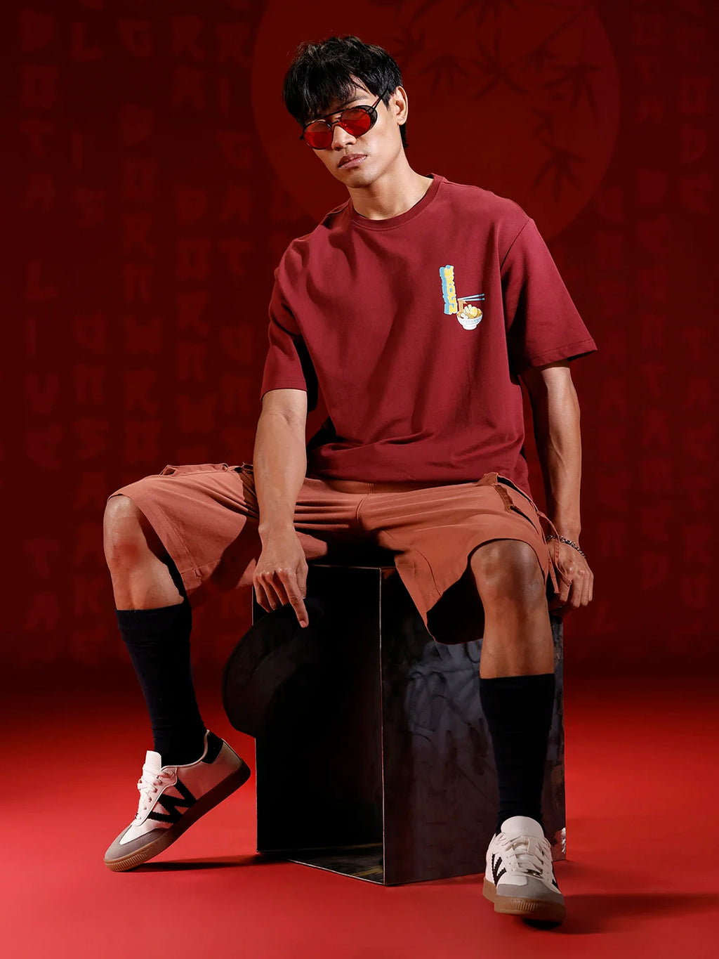 Minimal chest print T-shirt | Maroon