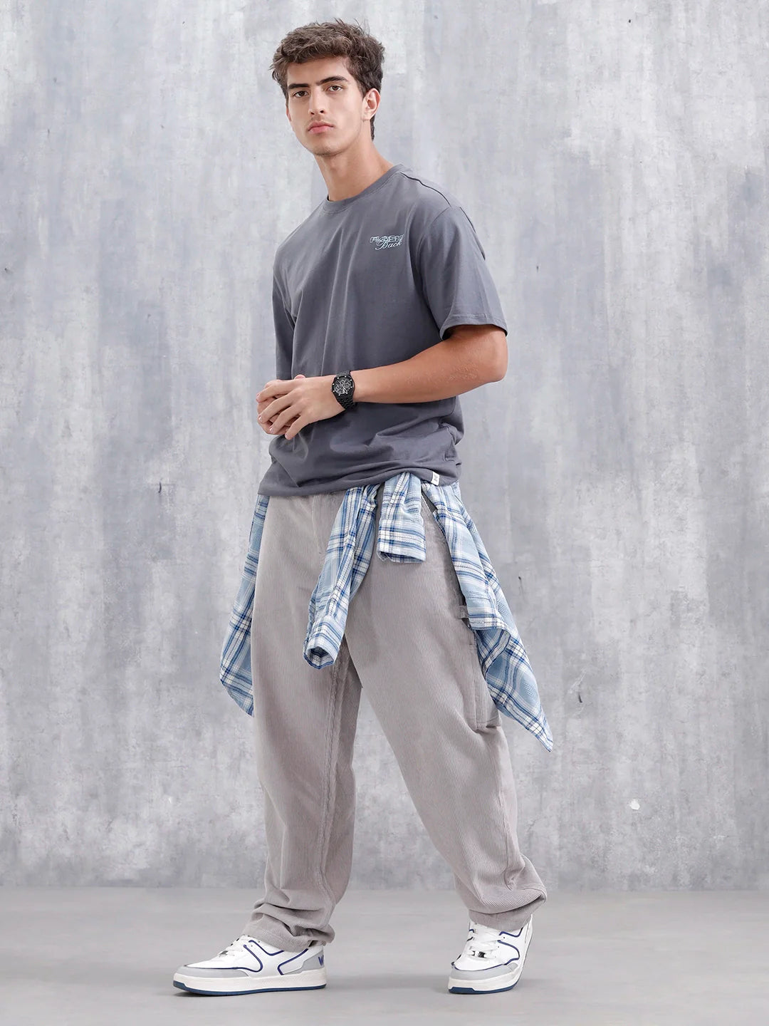 Casual Men Oversized Fit Tee With Graphic | Grey