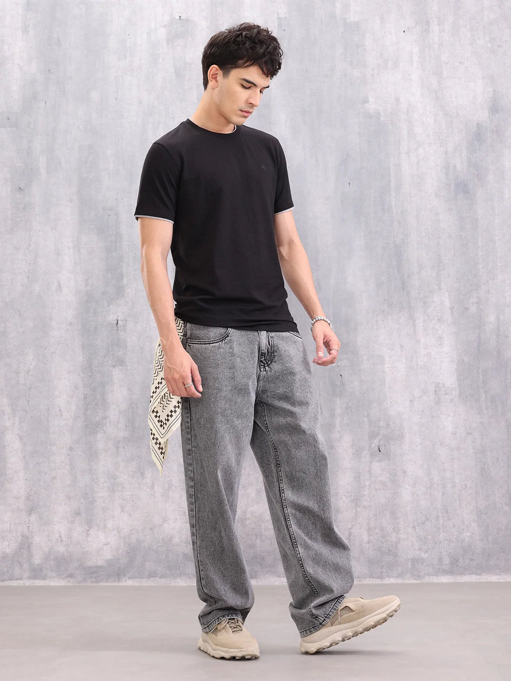 Knitted Structured Men Casual Slim Fit T-shirt | Black