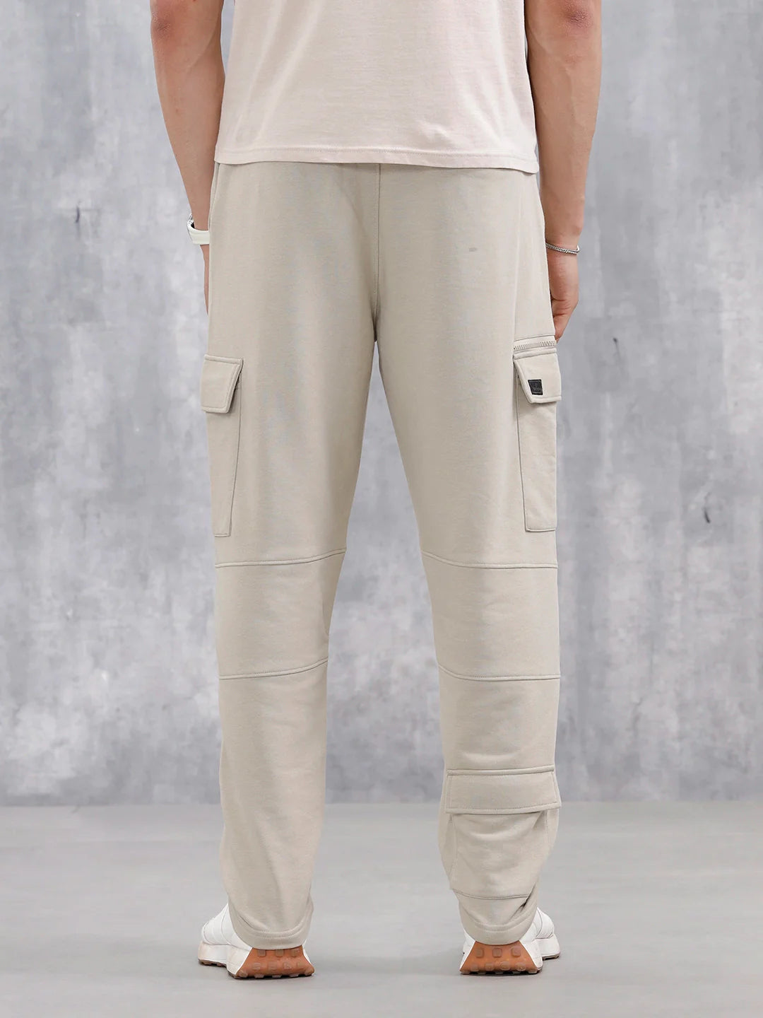 Men’s Relaxed Fit Knit Jogger With Utility Pockets | Grey