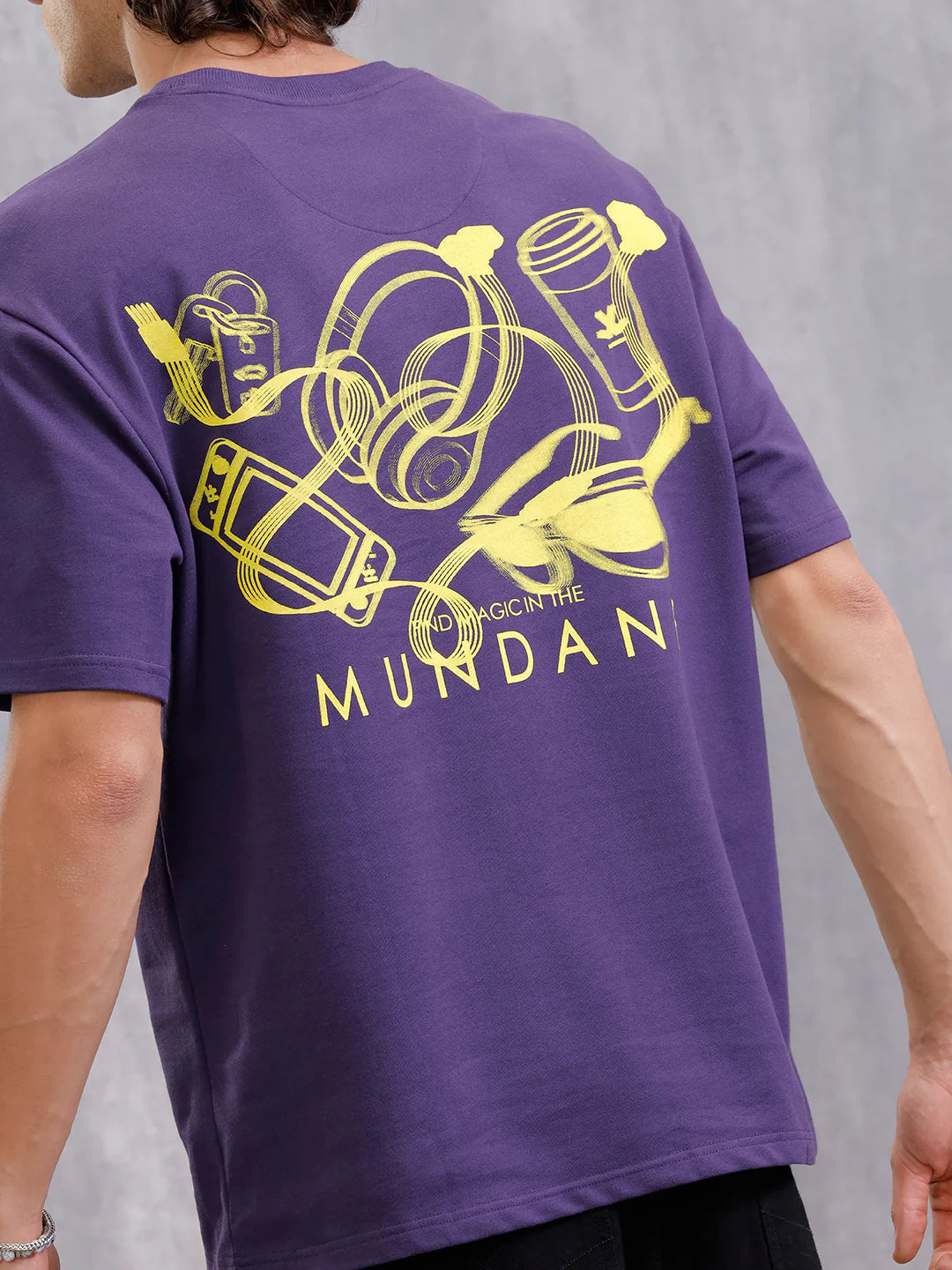 Mundane Objects Inspired Hazy Back Print Crew Neck T-Shirt | Purple