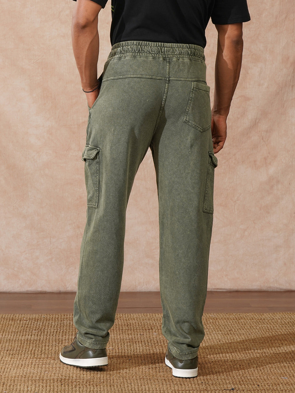 Washed Relaxed Fit Cargo Jogger | Olive