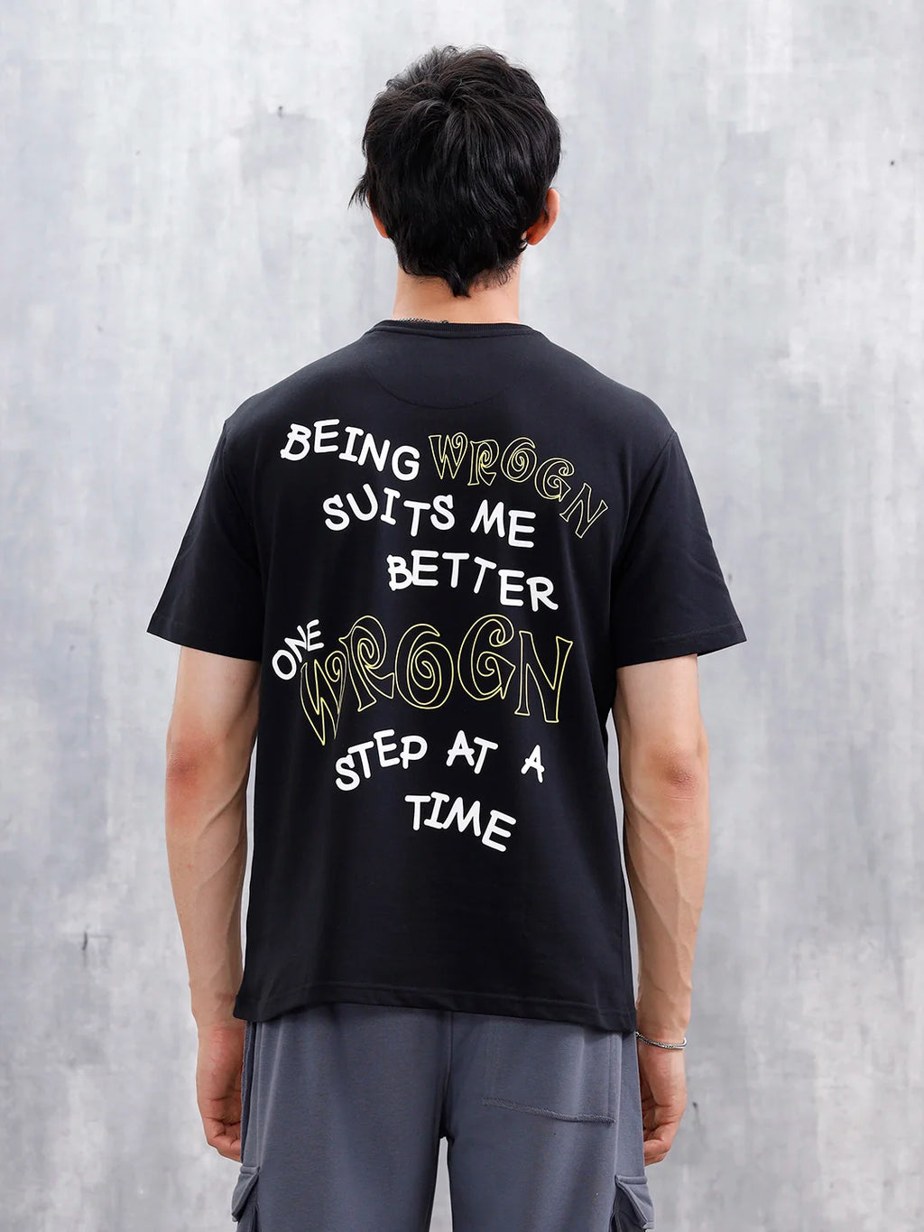 Casual Men's Graphic Tee | Black
