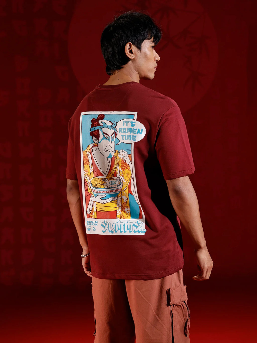 Minimal chest print T-shirt | Maroon