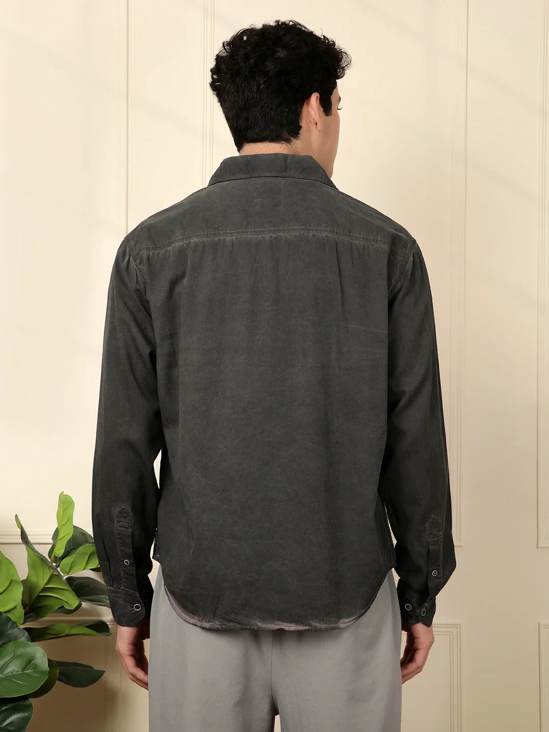 Cuban Collar Relaxed Shirt in Black