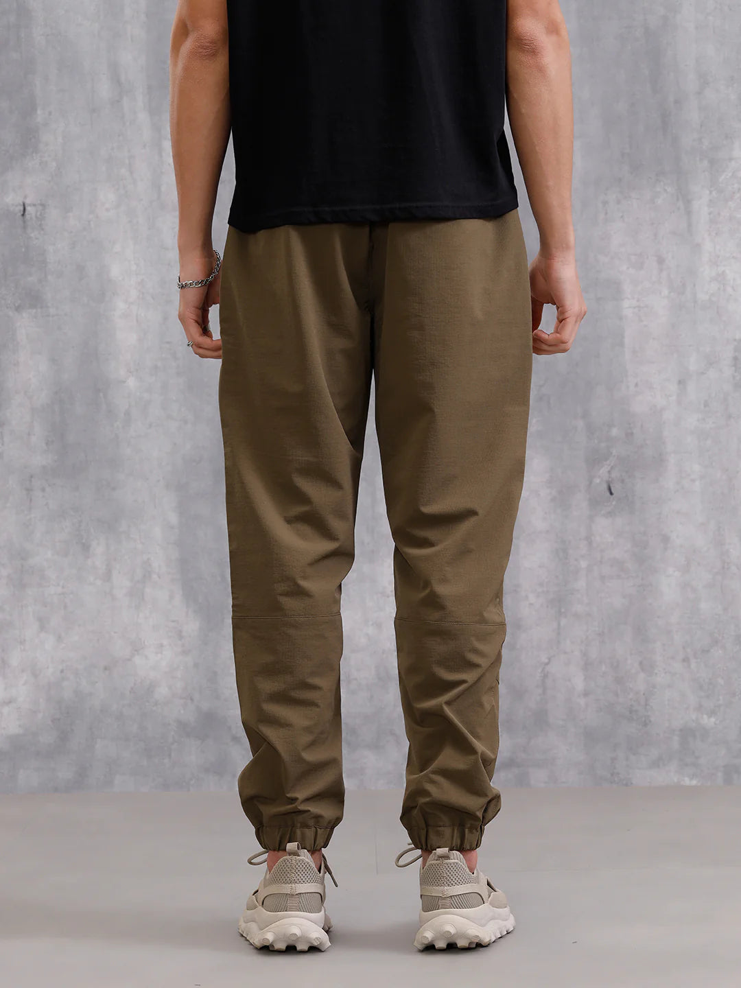 Solid Straight Fit Jogger | Brown