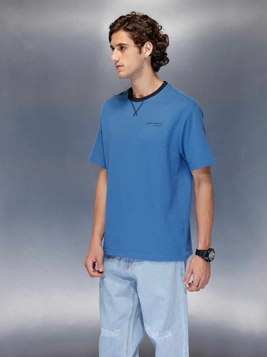 Men’s minimal oversized T-shirt with contrast neck | Blue
