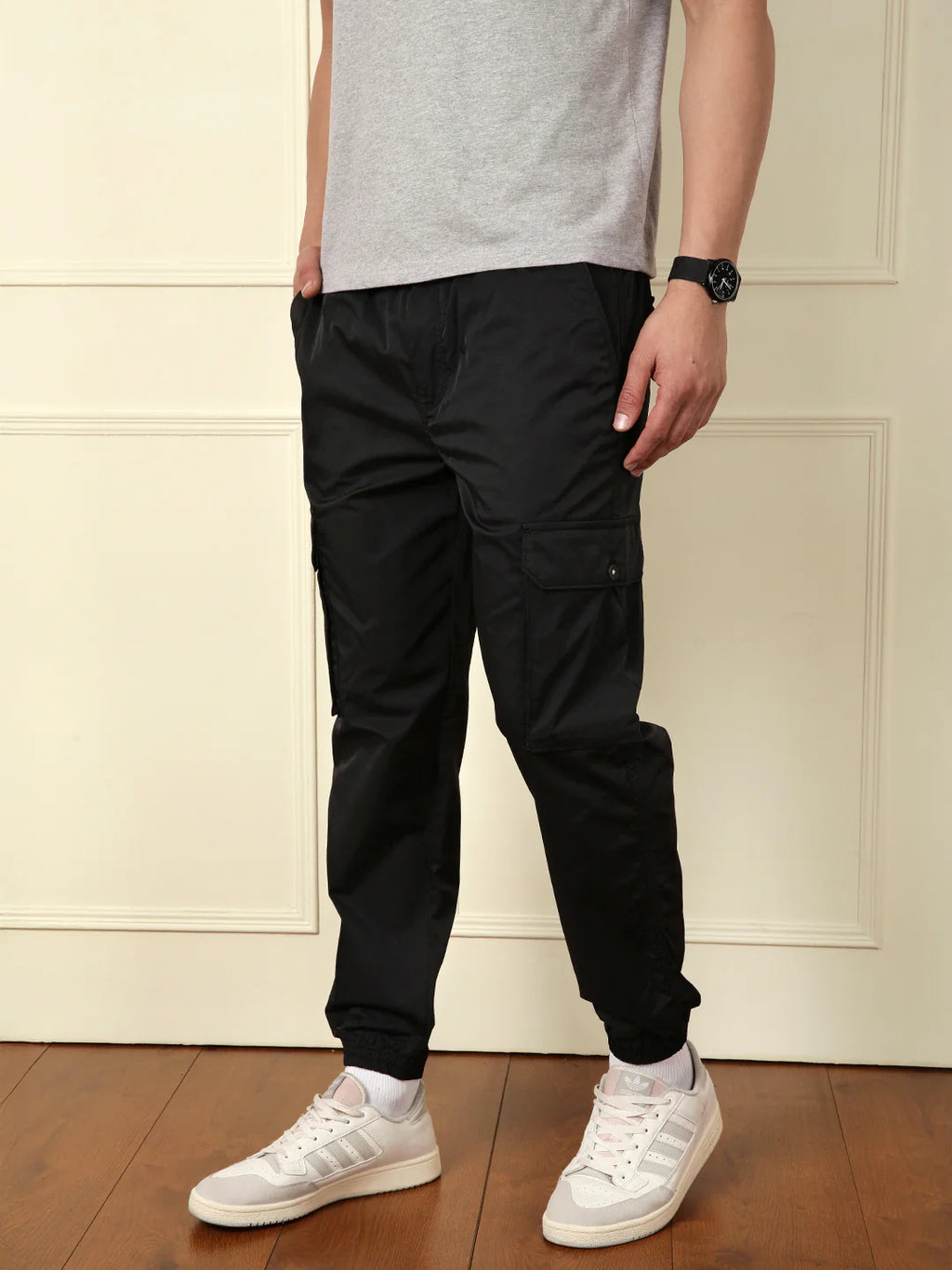 Loose Fit Cargo Jogger | Black