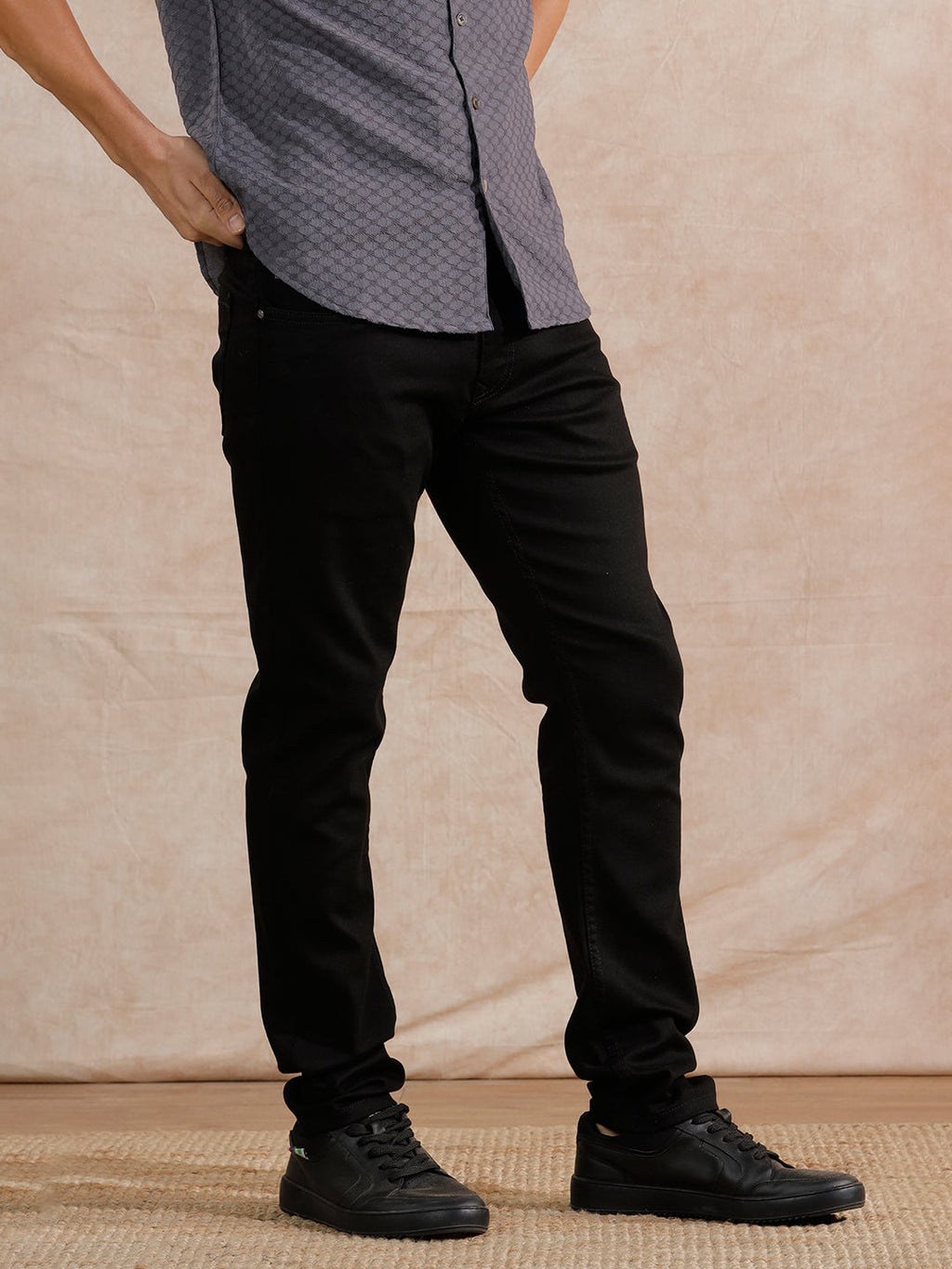 Casual Slim Fit Jeans | Black