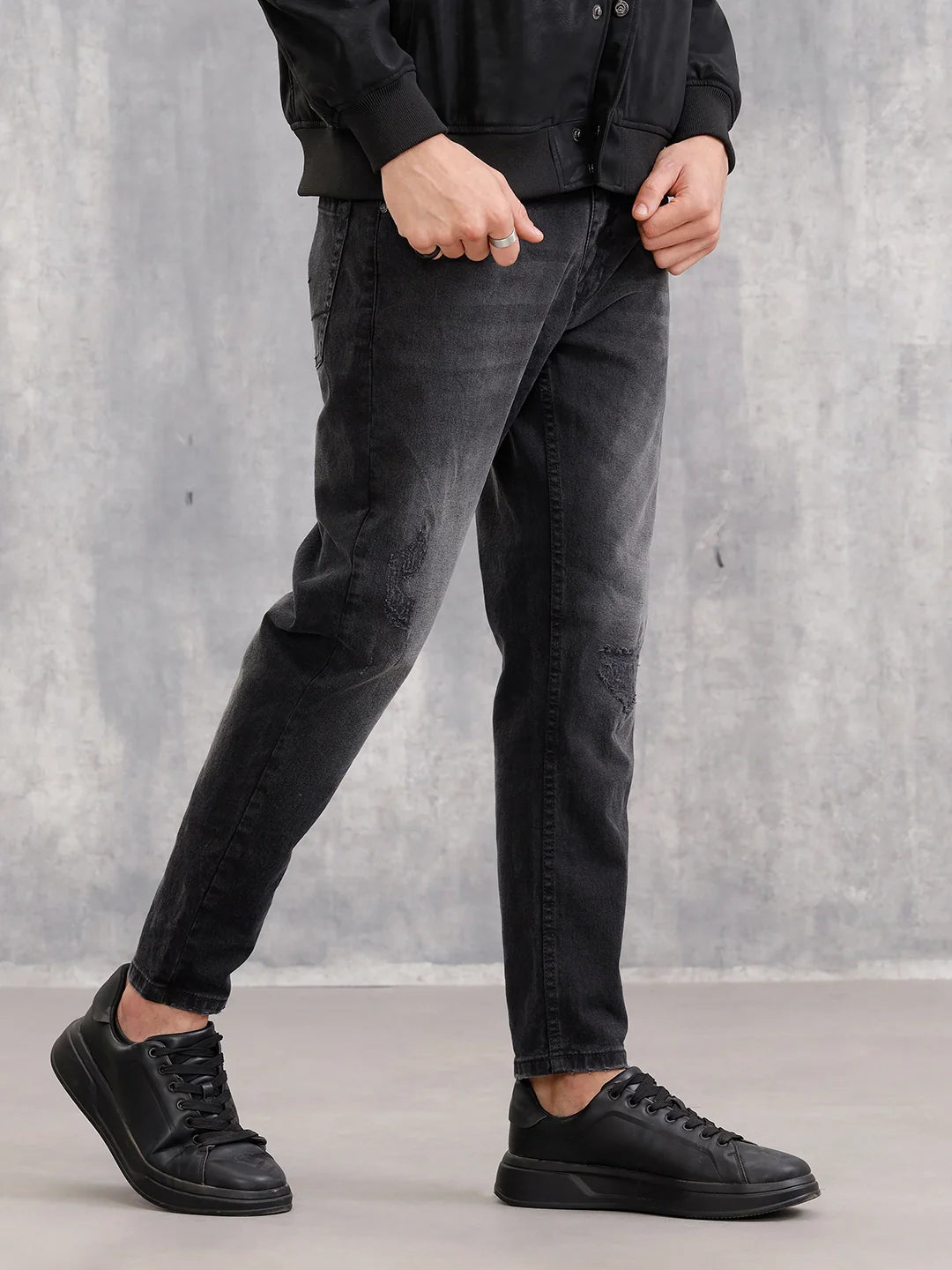Vintage Washed Distressed Jeans I Black