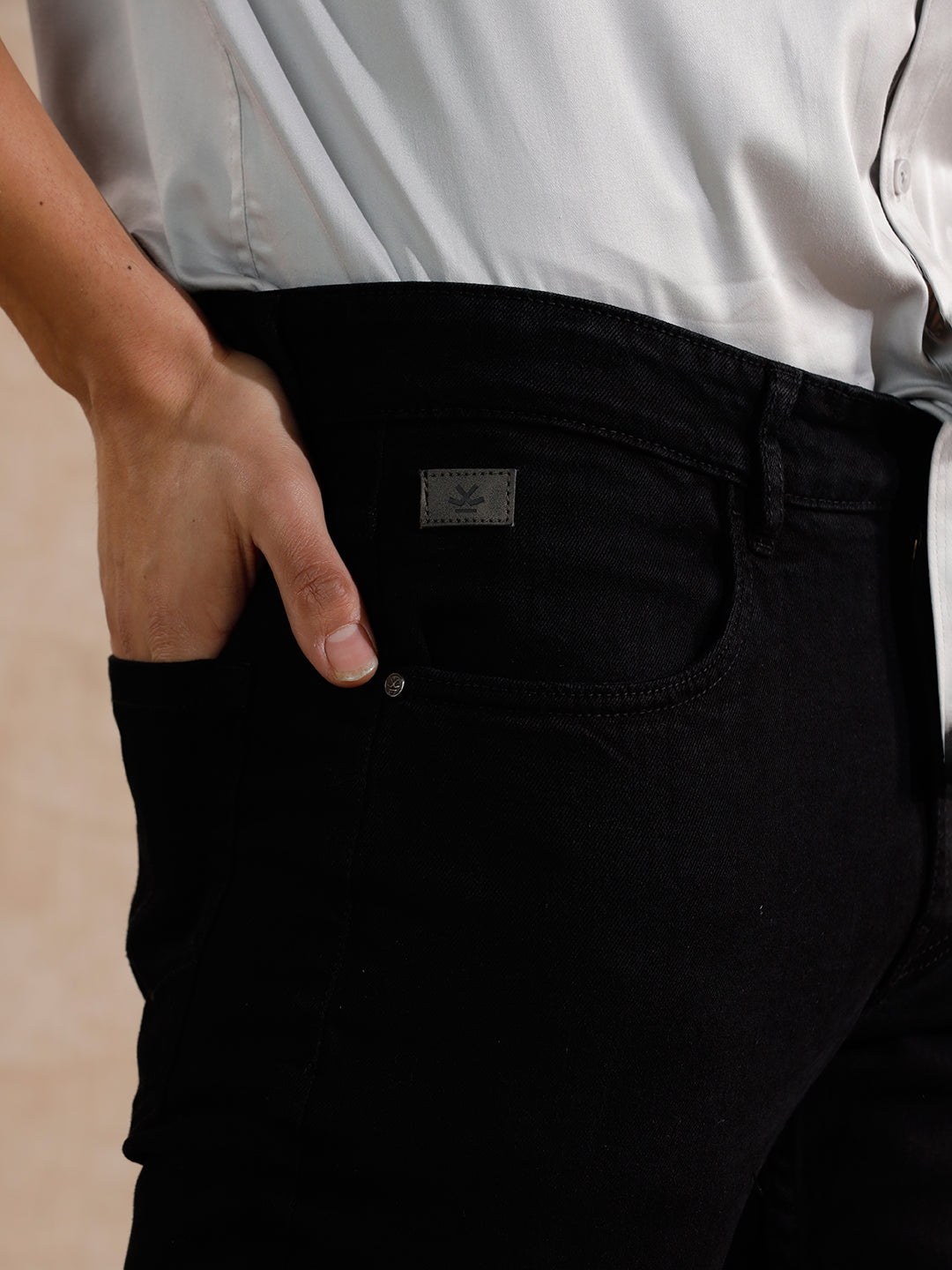Solid Look Straight Fit Jeans | Black