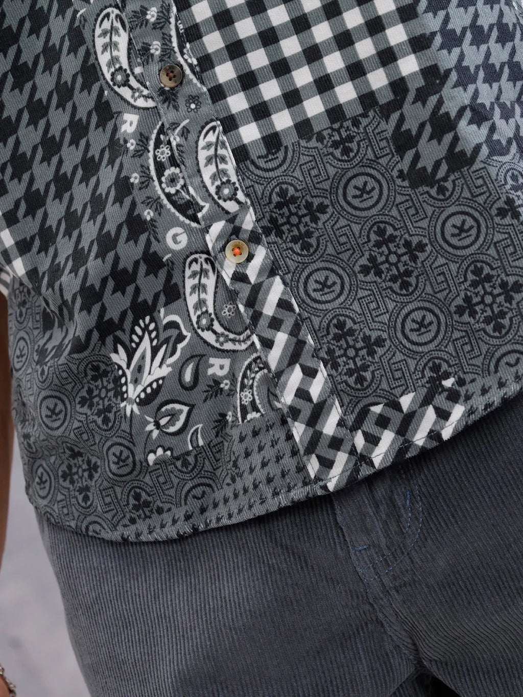 Corduroy Printed Shirt In Slim Fit | Black