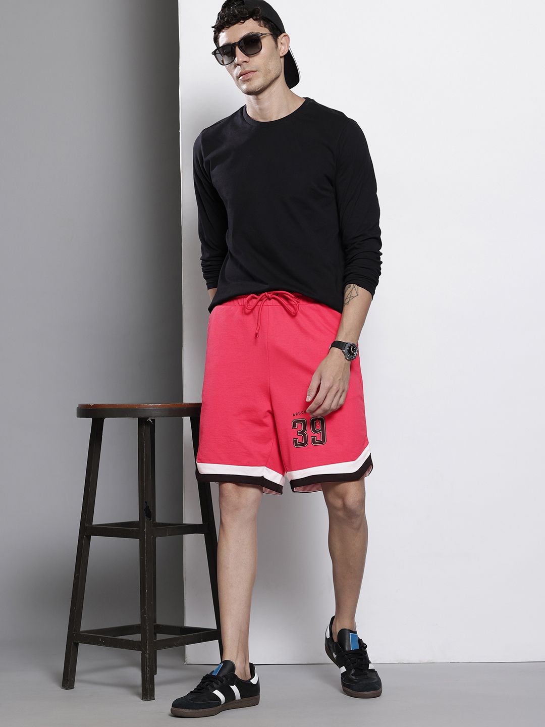 Men's Varsity Print Loose Fit Shorts