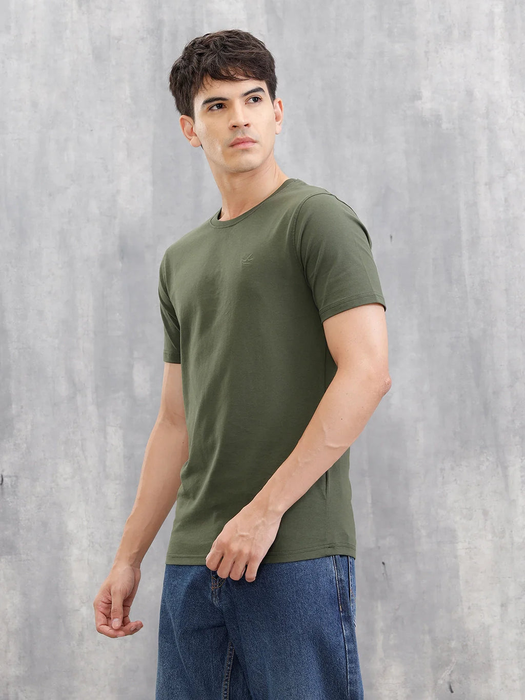 Solid Slim Fit T-Shirt | Olive