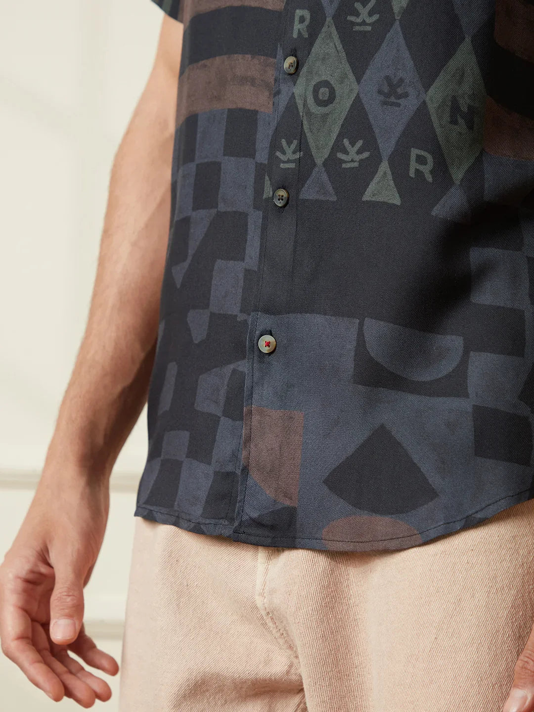AOP Flowy Light Weight Viscose Shirt | Black