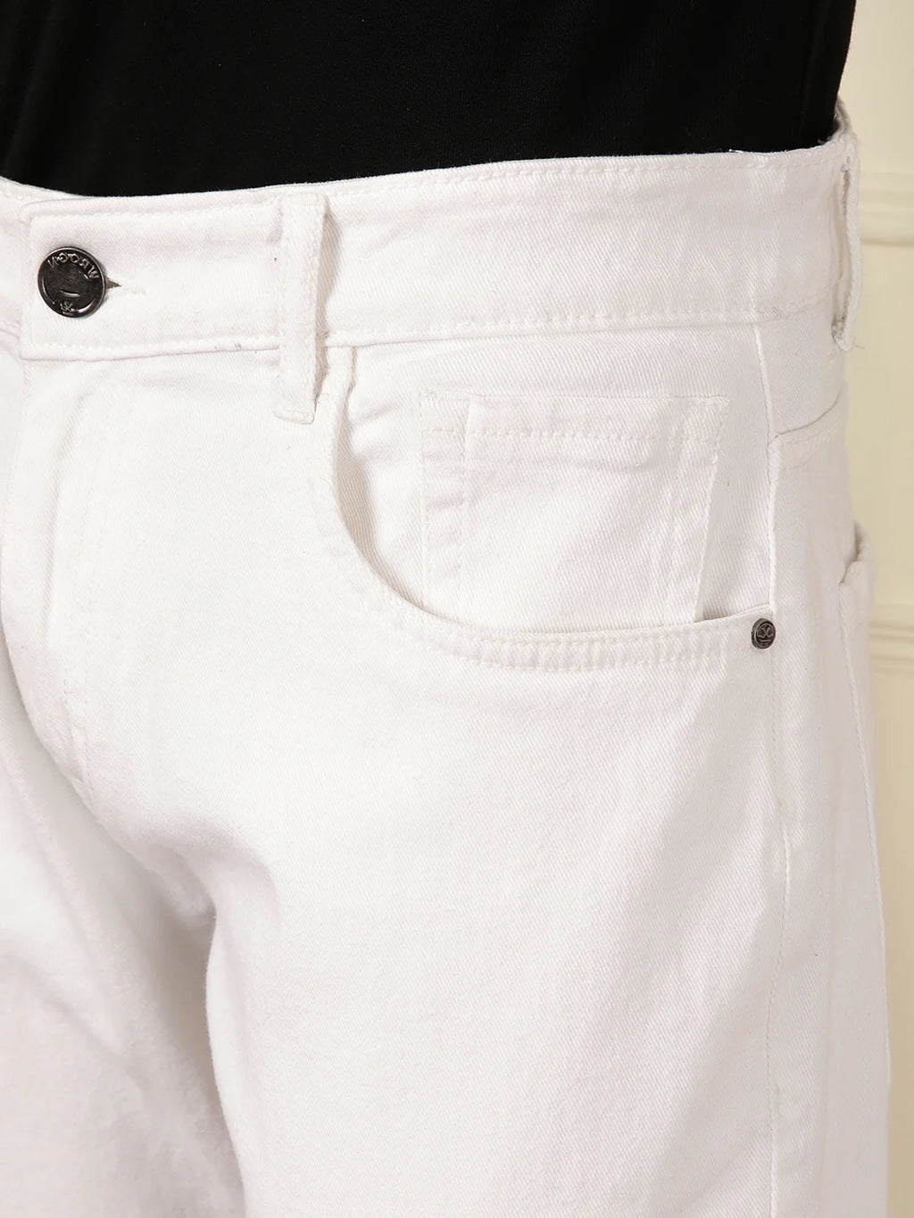 Classic Slim Tapered Jeans | White