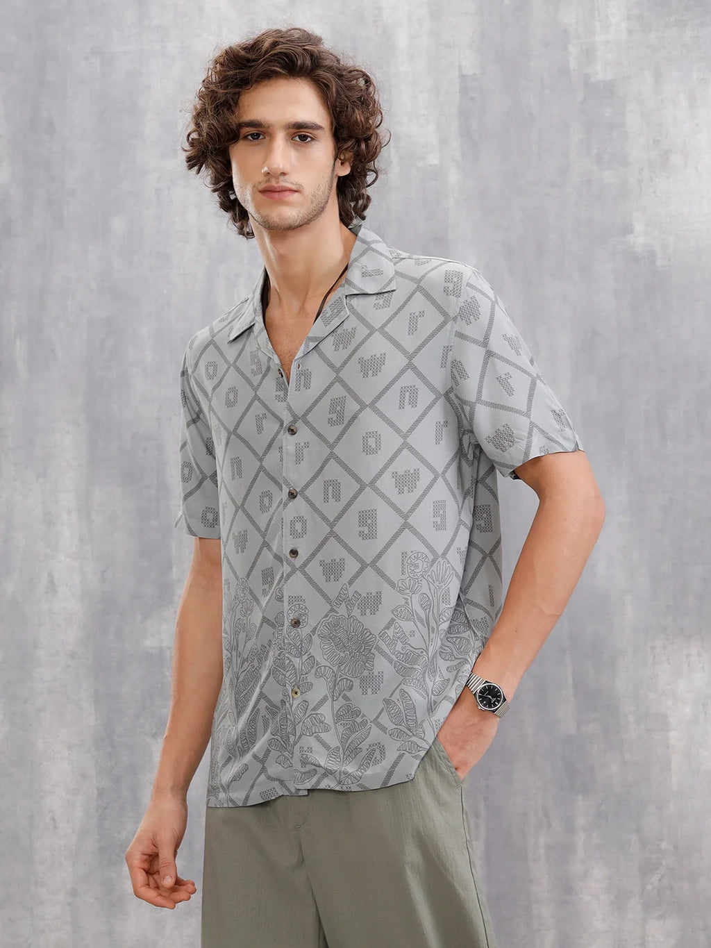 Fluid Placement Print Shirt In Resort Collar  |  Grey