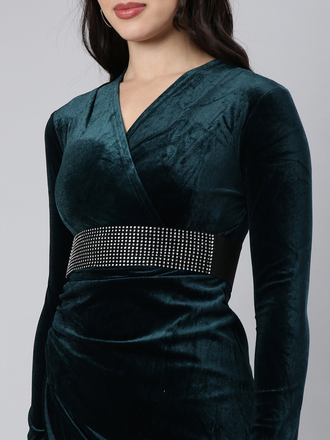 Women's Solid Green Sheath Dress with Belt