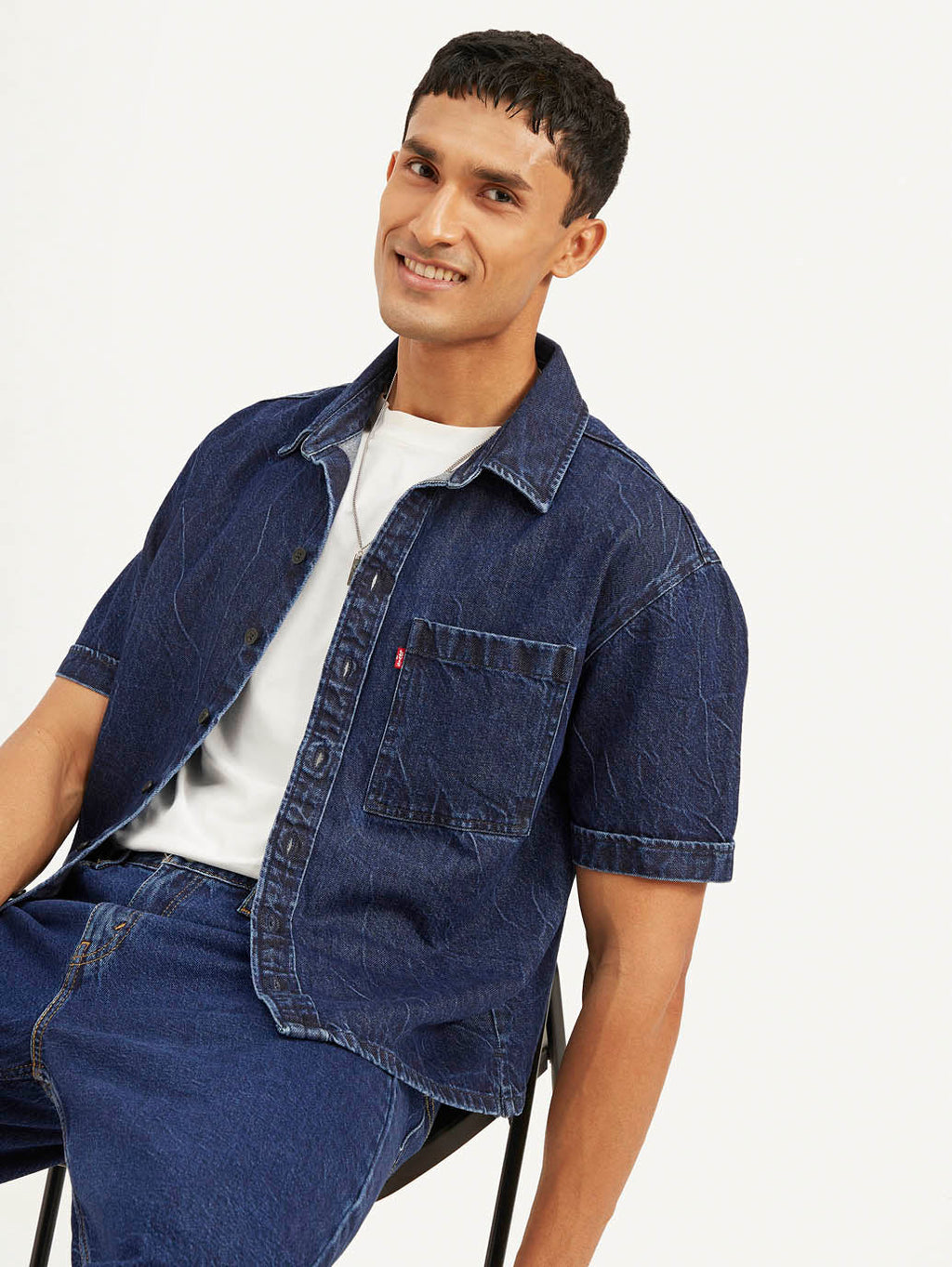 Men's Solid Relaxed Fit Shirt