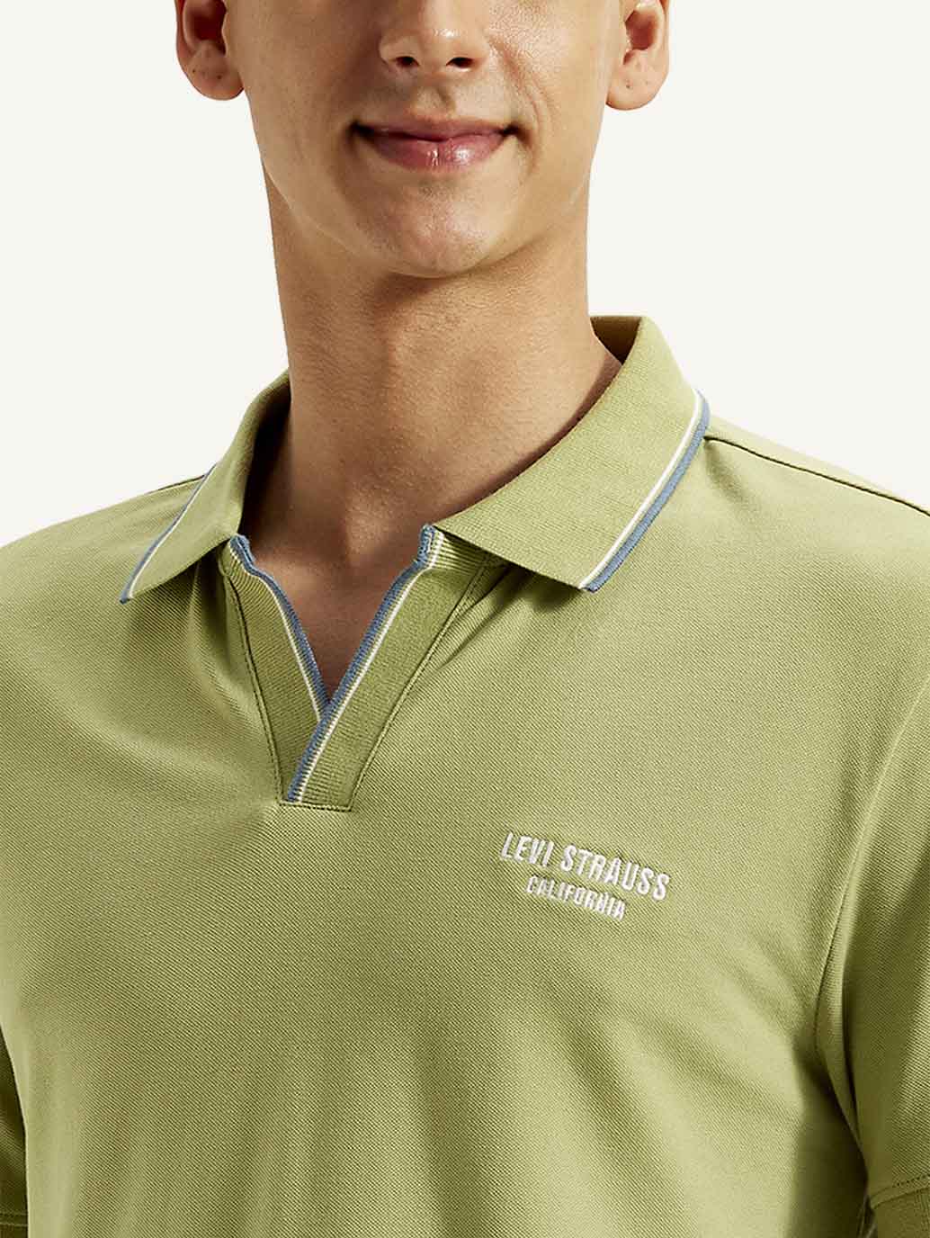 Men's Solid Slim Fit Polo T-shirt