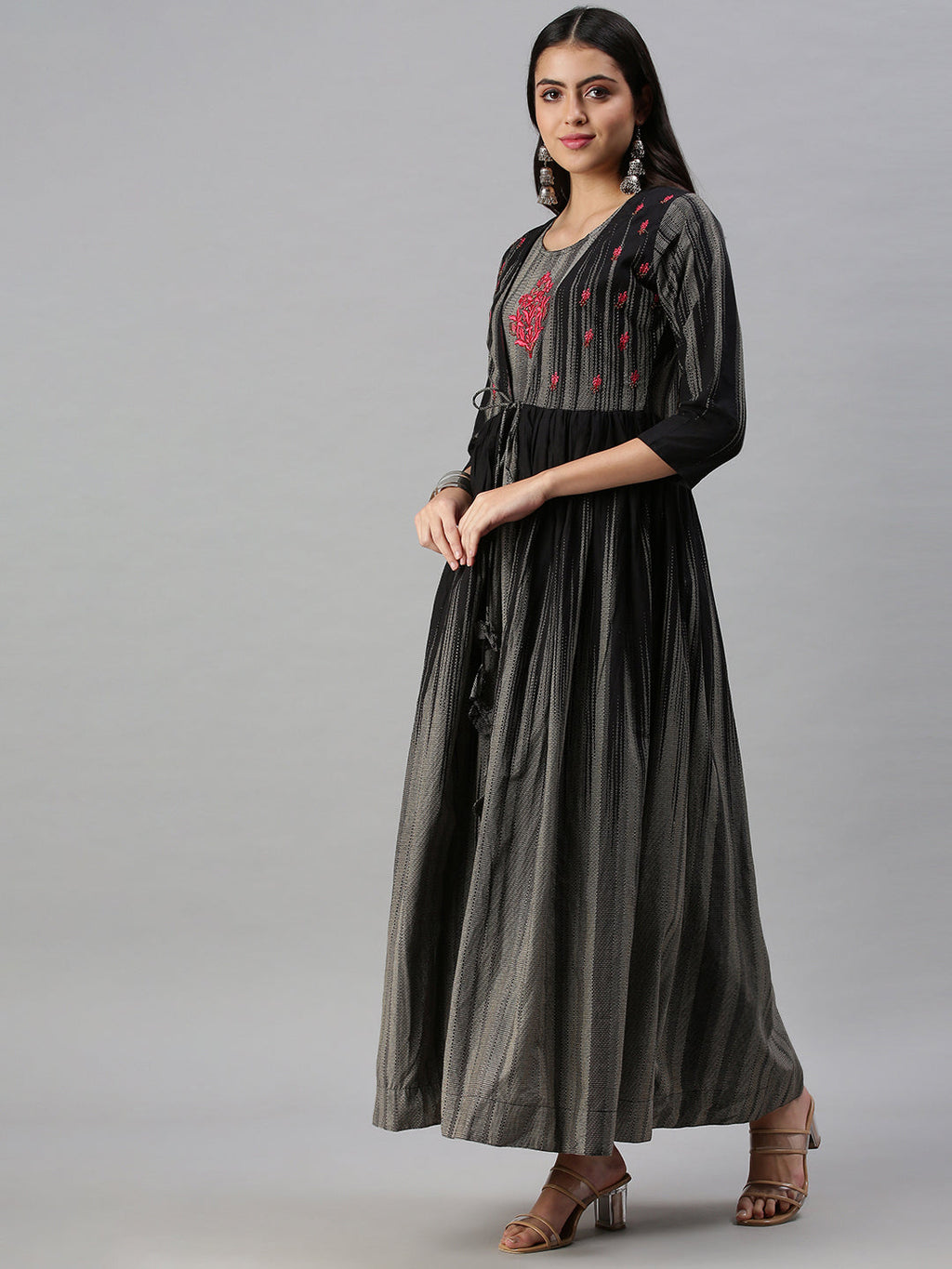 Women's Grey Ethnic Motifs Embroidered Anarkali Kurta