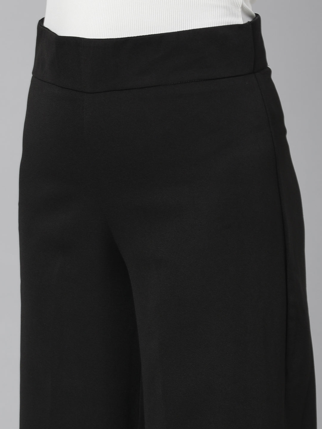 Women's Black Relaxed Straight Fit Cotton Parallel Trouser