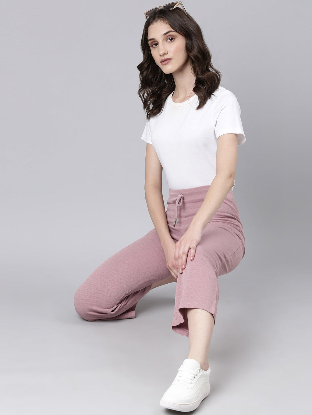 Women's Mauve Straight Fit Cropped Parallel Trousers