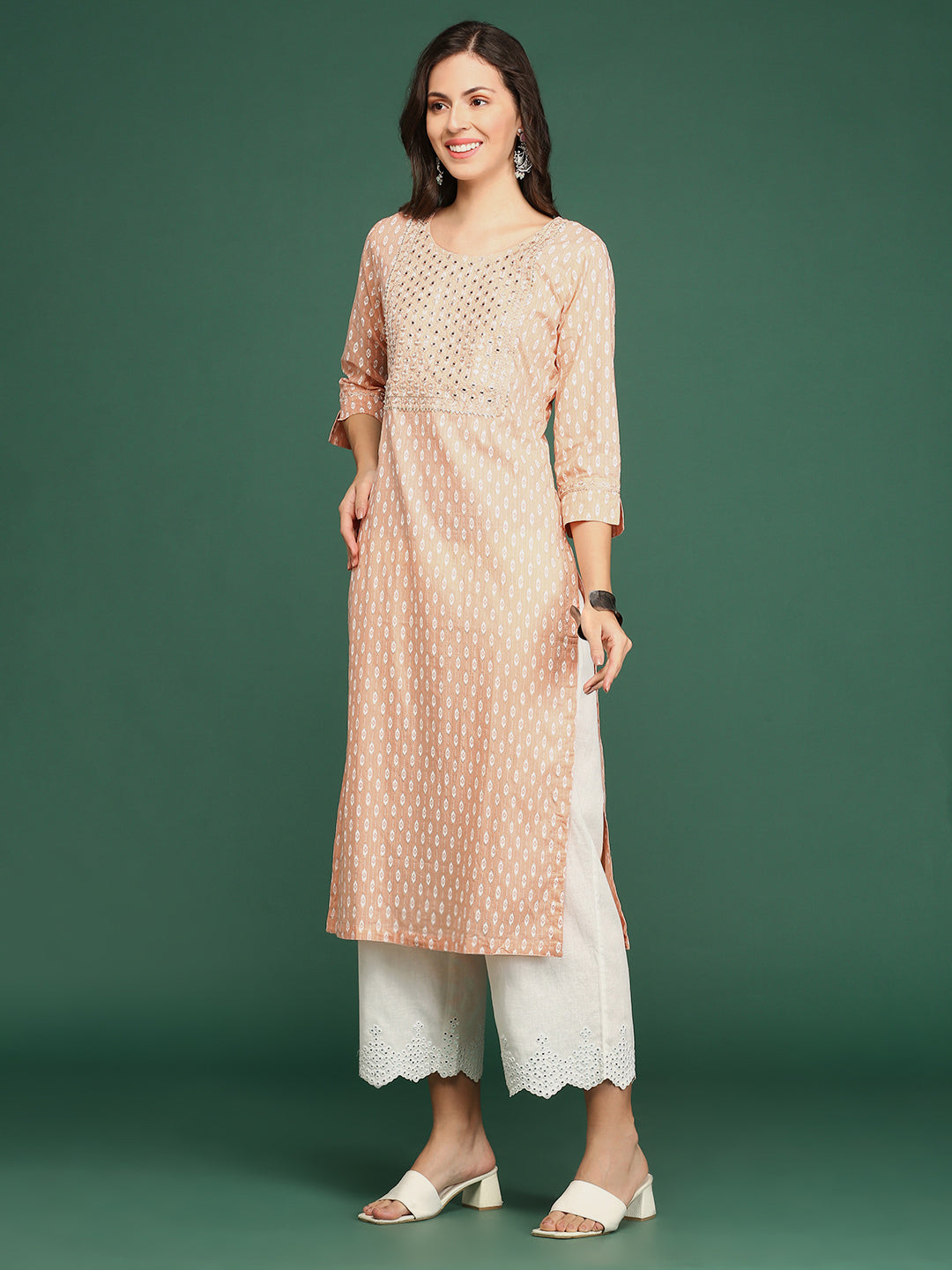 Women's Peach Geometric Printed Mirror Work Straight Kurta