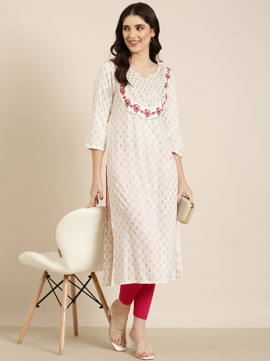 Women's Off White Floral Straight Kurta